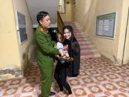 Hưng Yên: Công an xã Long Hưng kịp thời hỗ trợ tìm thân nhân cho 04 trẻ lạc tại Lễ hội Đền Trần