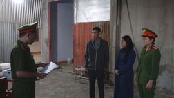 Khánh Hòa: Khởi tố 02 bị can sản xuất và bán hàng giả