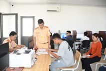  “Công khai - minh bạch - tận tình - trách nhiệm”  trong sát hạch và cấp, đổi Giấy phép lái xe trên địa bàn Vĩnh Long