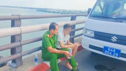 Kịp thời hỗ trợ, khuyên giải thành công nam thanh niên có ý định nhảy cầu tự tử