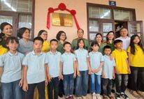 Trao tặng công trình “Phòng đọc Thư viện số cho em” 