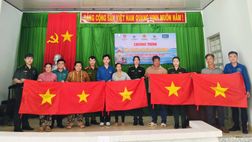 Trại Tạm giam số 2 Công an tỉnh Vĩnh Long hướng về biển đảo, chung tay vì học sinh khó khăn