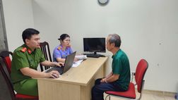 Công an Hà Nội bắt giữ "Thần y rởm" Nguyễn Tiến Nam