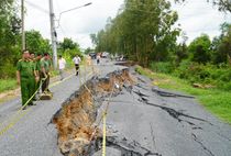 Tây Ninh: Khảo sát, kiểm tra các điểm sạt lở nghiêm trọng trên địa bàn