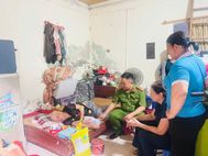 Hải Phòng: Công an phường kịp thời giúp đỡ một người cao tuổi gặp sự cố nguy hiểm đến tính mạng