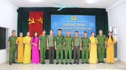 Điện Biên: Ra mắt mô hình “tủ sách hướng thiện” và tuyên truyền chuyên đề “tái hòa nhập cộng đồng - hành trình làm lại cuộc đời”