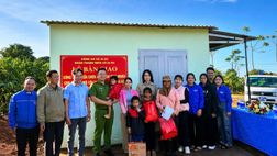 Phó Trưởng Công an xã bền bỉ bám buôn làng