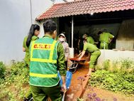 Công an cơ sở Tuyên Quang hỗ trợ Nhân dân khắc phục khó khăn, bảo đảm an toàn mùa mưa lũ