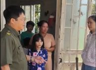 Kịp thời phát hiện, hỗ trợ 4 em nhỏ đi lạc đường về với gia đình