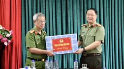 Nghĩa tình tiếp nối những thế hệ