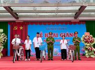 Bắc Ninh: Những việc làm nghĩa tình tiếp sức học sinh nghèo đến trường