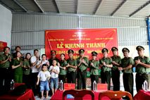 Cụm thi đua số 1 Bộ Công an khánh thành, bàn giao 2 căn nhà đồng đội