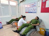 Câu lạc bộ “Ngân hàng máu sống” Công an tỉnh Quảng Trị kịp thời hiến máu cứu người