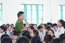 Lạng Sơn: Trên 600 học sinh Trường Phổ thông dân tộc nội trú tỉnh được tuyên truyền, phổ biến pháp luật