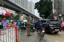Công an cơ sở chủ động bảo đảm trật tự, an toàn giao thông, phục vụ Nhân dân trong mùa mưa và Tháng cao điểm an toàn giao thông