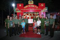 Sôi nổi Hội trại “Trăng yêu thương - Nâng bước em đến trường”