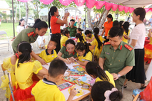 Công an Lạng Sơn tổ chức nhiều hoạt động ý nghĩa trong chương trình “Trung thu yêu thương” tại xã Thất Khê