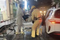 Cảnh sát giao thông Hà Nội mở đường, hỗ trợ đưa bệnh nhân đột quỵ đến bệnh viện cấp cứu
