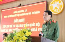 Thứ trưởng Lê Quốc Hùng tiếp xúc cử tri tại TP. Hồ Chí Minh