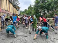 Sơn La: Công an xã chung tay xây dựng con đường đến trường