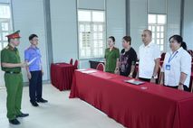 Khởi tố “Tiktoker Thảo Ràn Ri Mộc Châu” cho vay lãi nặng thu lời hàng trăm triệu đồng