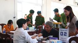 An Giang: Thu nhận mẫu ADN thân nhân liệt sĩ, tiếp nối hành trình 500 ngày đêm tìm kiếm, quy tập hài cốt liệt sĩ