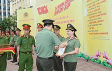 Những nữ chiến sĩ tận tụy vì bình yên cuộc sống