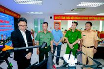 Công an tỉnh Hưng Yên trình diễn ứng dụng UAV trong tuần tra, kiểm soát, bảo đảm trật tự, an toàn giao thông