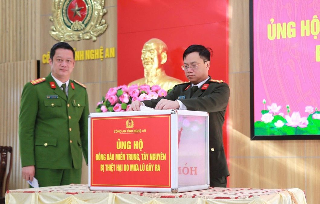 Công an tỉnh Nghệ An phát động ủng hộ đồng bào miền Trung, Tây Nguyên bị thiệt hại do mưa lũ gây ra