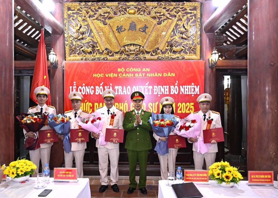 Học viện Cảnh sát nhân dân có thêm 10 Phó Giáo sư