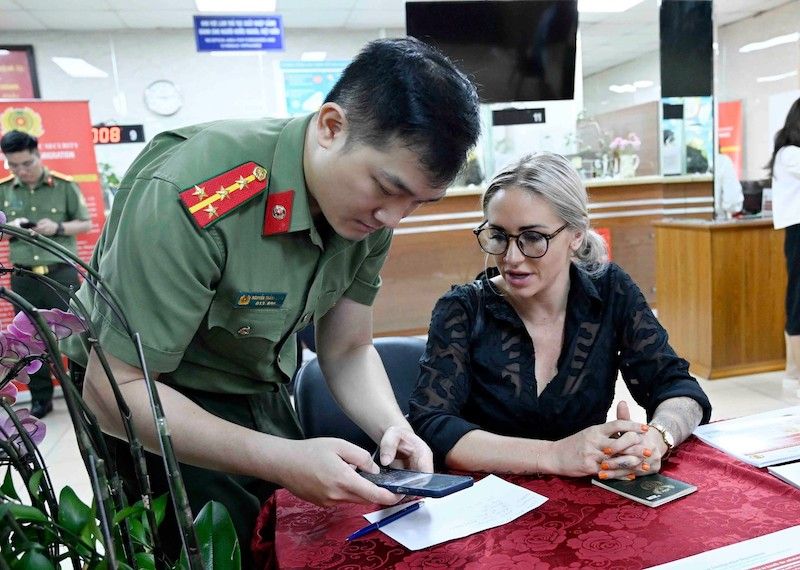 Sửa đổi, bổ sung cơ chế phối hợp trong công tác quản lý nhập cảnh, xuất cảnh, quá cảnh, cư trú của người nước ngoài tại Việt Nam