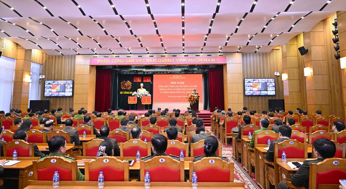 MPS reviews organization and personnel work