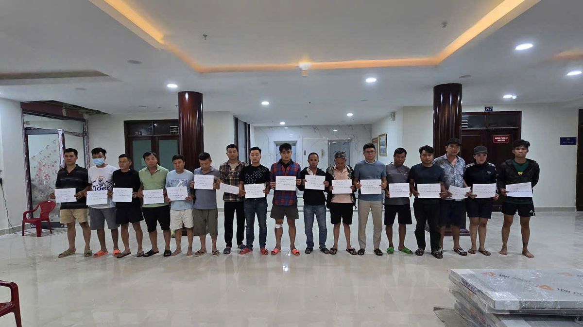 Bắt giữ nhóm đối tượng mua bán trái phép vũ khí quân dụng, tổ chức đánh bạc và đánh bạc trái phép