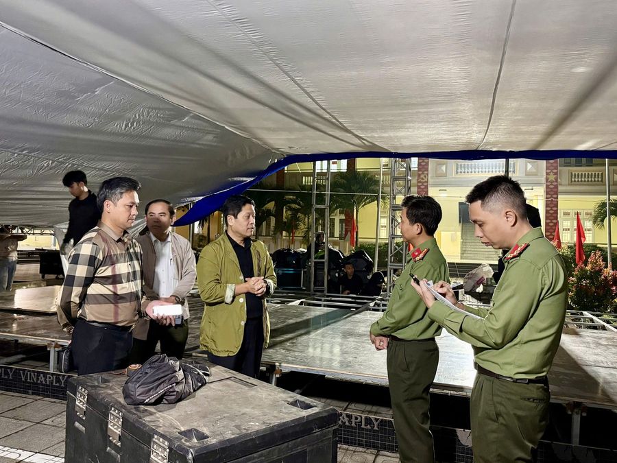 Kiểm tra công tác chuẩn bị Lễ tổng kết "Chiến dịch Quang Trung" tại Đà Nẵng