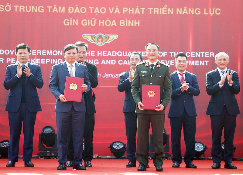 Bộ Công an tiếp nhận trụ sở Trung tâm Đào tạo và Phát triển năng lực gìn giữ hòa bình