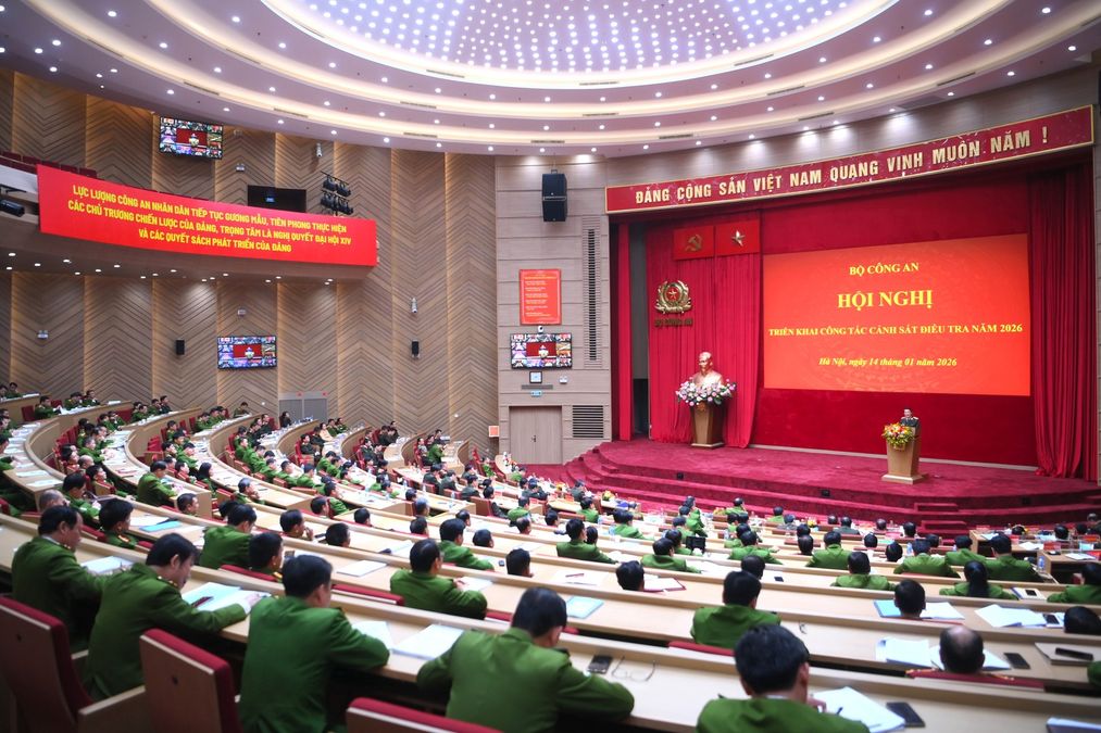 Trấn áp quyết liệt, kiên quyết không dung thứ các loại tội phạm gây ảnh hưởng trực tiếp đến cuộc sống bình yên, hạnh phúc của Nhân dân