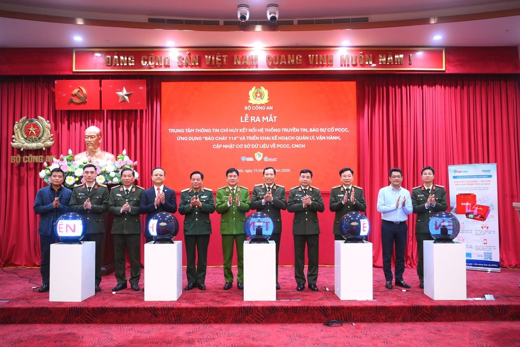 Ra mắt Trung tâm thông tin chỉ huy kết nối hệ thống truyền tin, báo sự cố phòng cháy, chữa cháy, ứng dụng "Báo cháy 114"