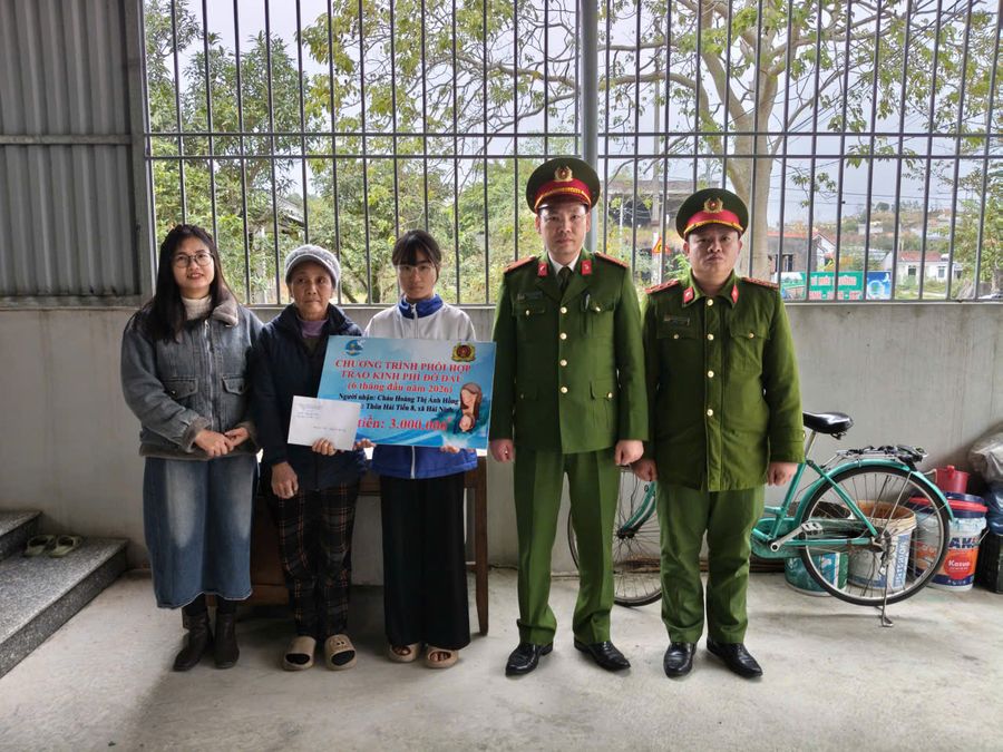 Quảng Ninh: Công an xã Hải Ninh hỗ trợ các cháu có hoàn cảnh đặc biệt khó khăn trên địa bàn xã