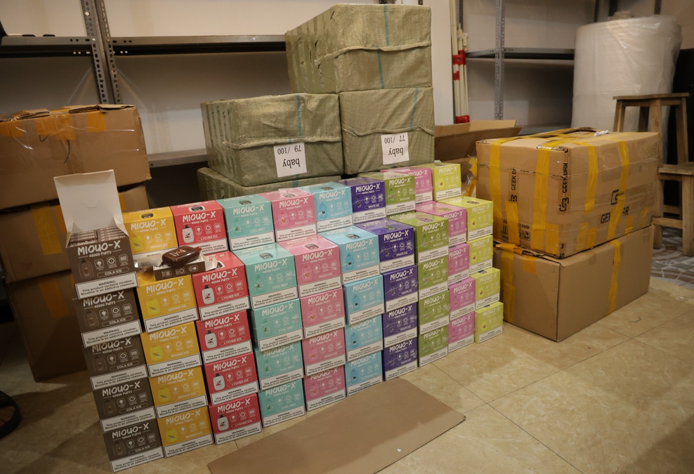Triệt phá đường dây thuốc lá điện tử quy mô đặc biệt lớn, thu giữ gần 50.000 sản phẩm trị giá hơn 8,7 tỷ đồng