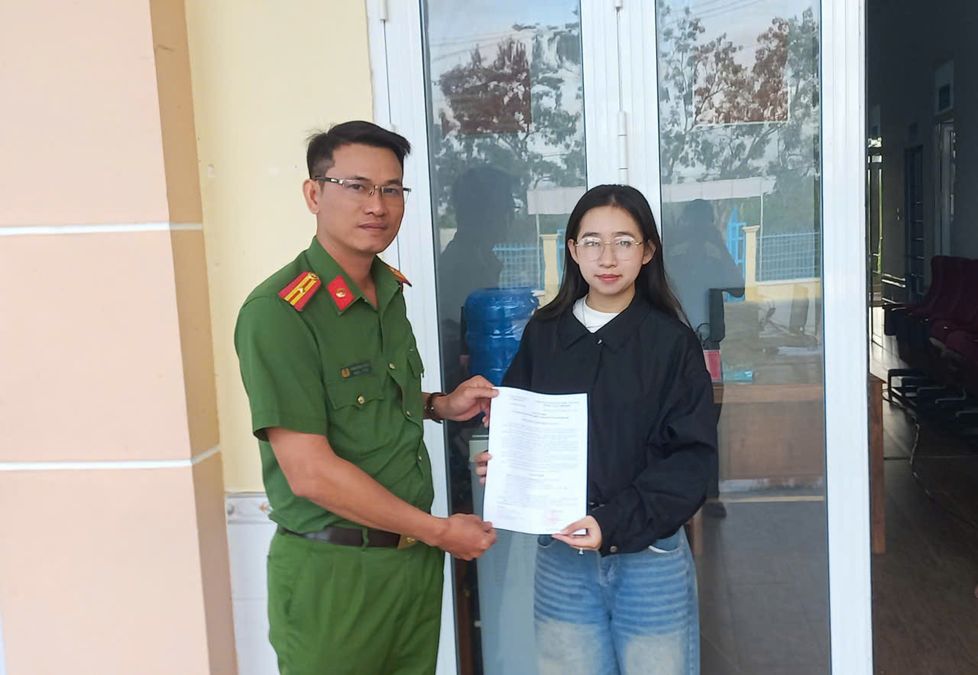 Háo hức lên đường thực hiện nghĩa vụ tham gia Công an nhân dân