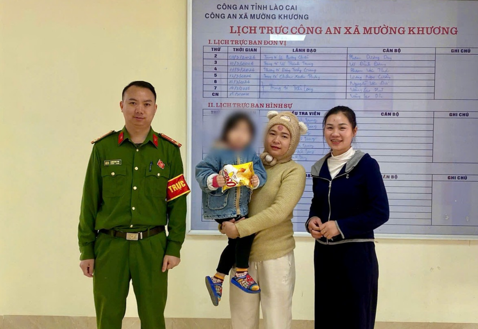 Lào Cai: Công an xã Mường Khương kịp thời hỗ trợ bé gái 04 tuổi đi lạc tìm lại gia đình