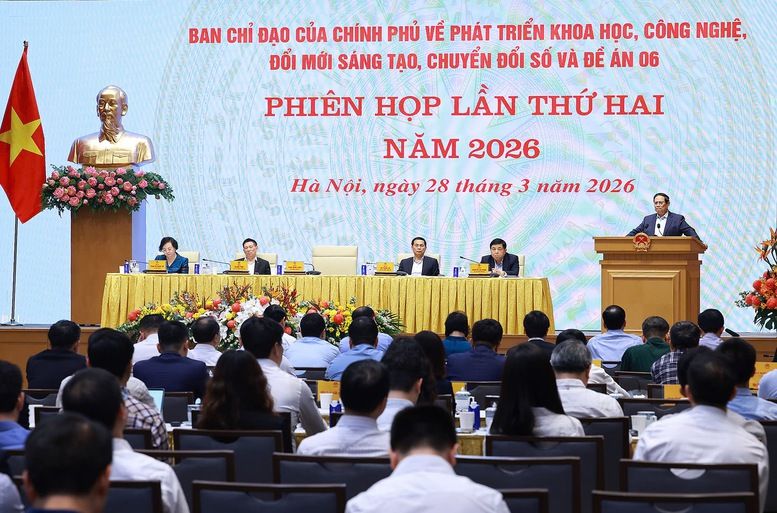 Thủ tướng Chính phủ chủ trì Phiên họp về phát triển khoa học công nghệ, đổi mới sáng tạo, chuyển đổi số và Đề án 06