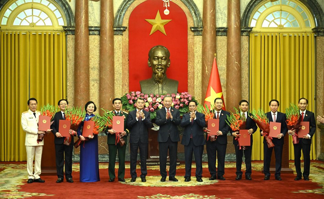 Tổng Bí thư, Chủ tịch nước Tô Lâm trao Quyết định bổ nhiệm các thành viên Chính phủ nhiệm kỳ 2026 – 2031