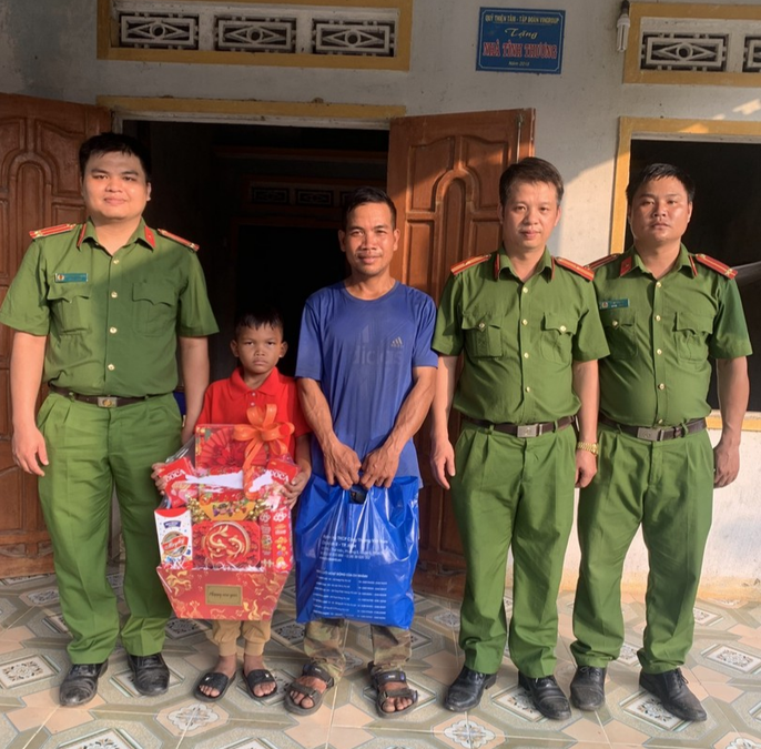 Quảng Ngãi: Nơi những đứa trẻ dân tộc H’re cất cánh ước mơ