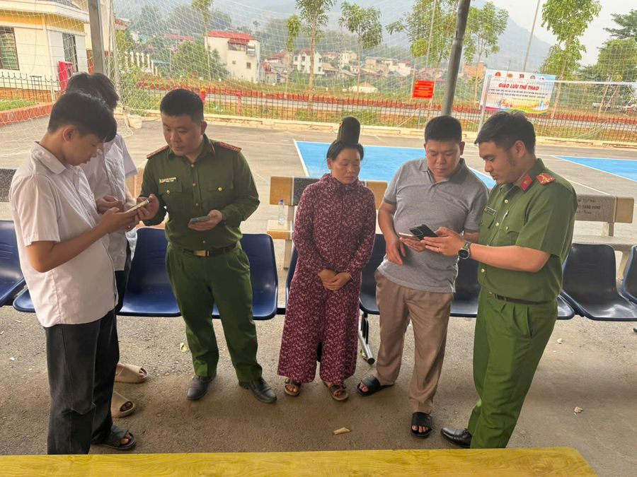 Đến từng bản cấp căn cước, tạo thuận lợi tối đa cho người dân