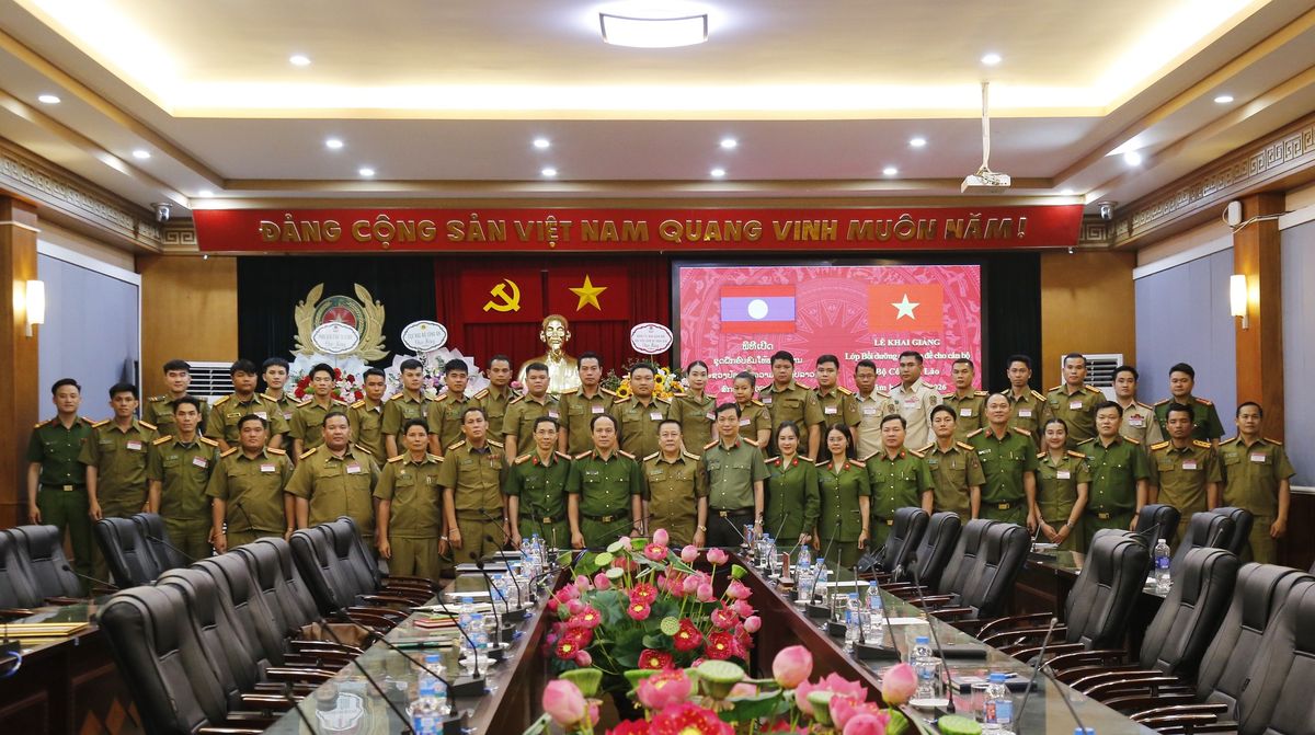 Học viện Cảnh sát nhân dân khai giảng lớp điều tra hình sự, truy nã tội phạm cho cán bộ Bộ Công an Lào
