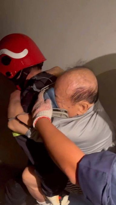 Kịp thời giải cứu 04 người dân trong đám cháy tại Thành phố Hồ Chí Minh