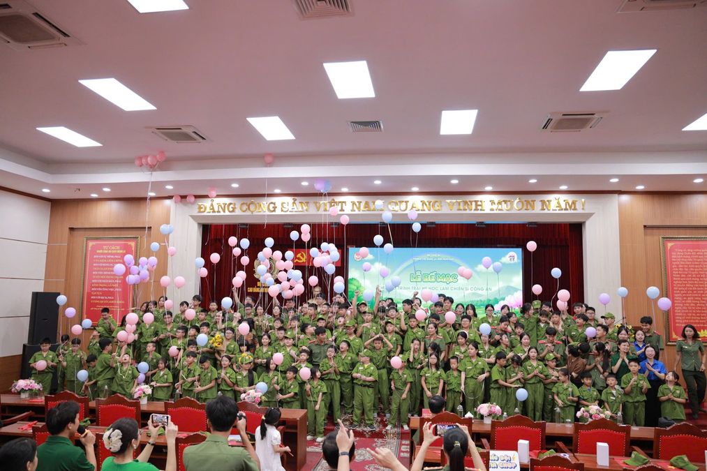 Trường Cao đẳng An ninh nhân dân I tổ chức thành công chương trình “Học làm chiến sĩ Công an” năm 2026