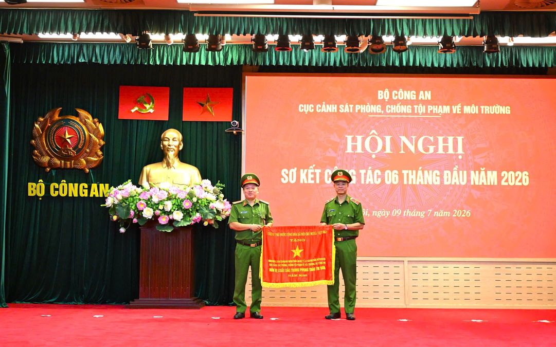 Tăng cường nắm tình hình, chủ động phát hiện, đấu tranh, xử lý các hành vi vi phạm về môi trường, tài nguyên, an toàn thực phẩm