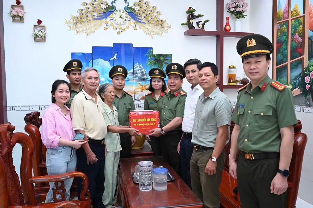 Bộ Tư lệnh Cảnh vệ: Hành trình tri ân trên mảnh đất lửa Quảng Trị